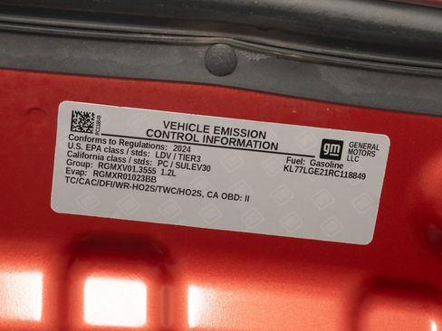 Used 2024 Chevrolet Trax RS image 16