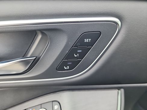 New 2026 Nissan Rogue Platinum image 13