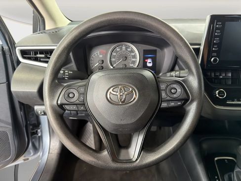 Used 2020 Toyota Corolla LE FWD image 9