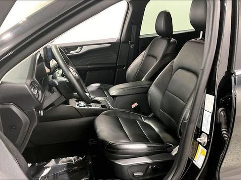 Used 2025 Ford Escape Platinum AWD/4WD image 22