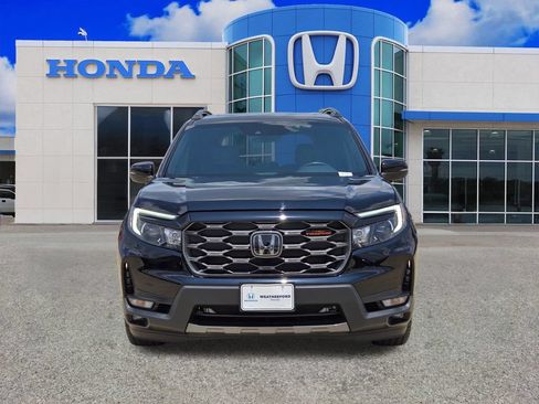 Used 2025 Honda Passport TrailSport image 8