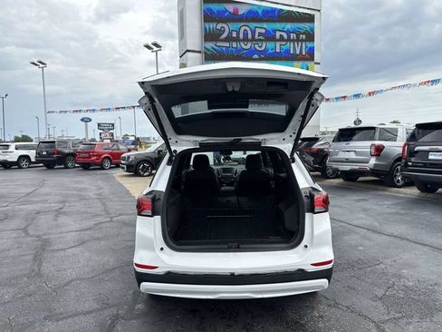 Certified 2023 Chevrolet Equinox RS w/ LPO, Floor Liner Package FWD image 19