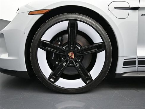 New 2025 Porsche Taycan GTS image 26