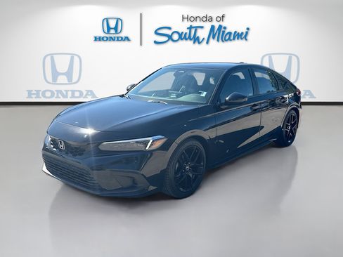 Used 2023 Honda Civic Sport image 3