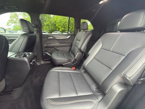 Used 2024 GMC Acadia Elevation AWD/4WD image 15