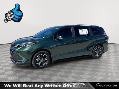 Used 2025 Toyota Sienna Platinum