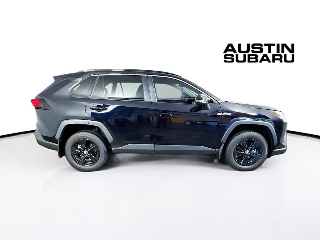 Used 2025 Toyota RAV4 XLE FWD image 8