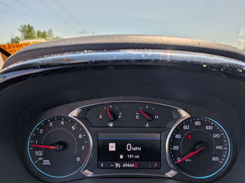 Used 2023 Chevrolet Traverse RS AWD/4WD image 17