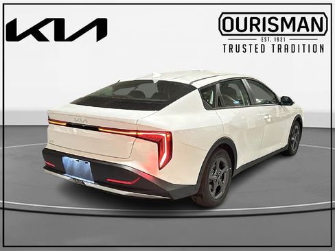 New 2025 Kia K4 LXS image 4