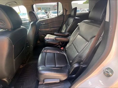 Used 2017 GMC Acadia SLE FWD image 26