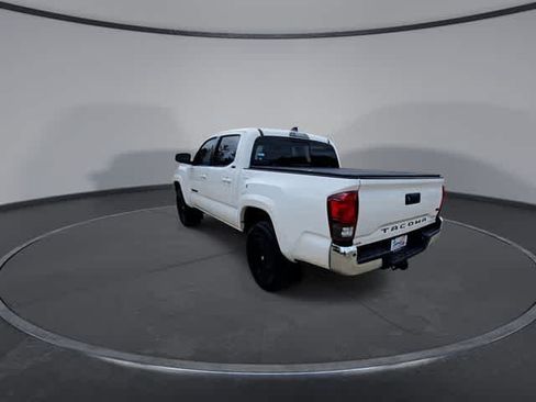 Used 2021 Toyota Tacoma SR5 RWD image 6