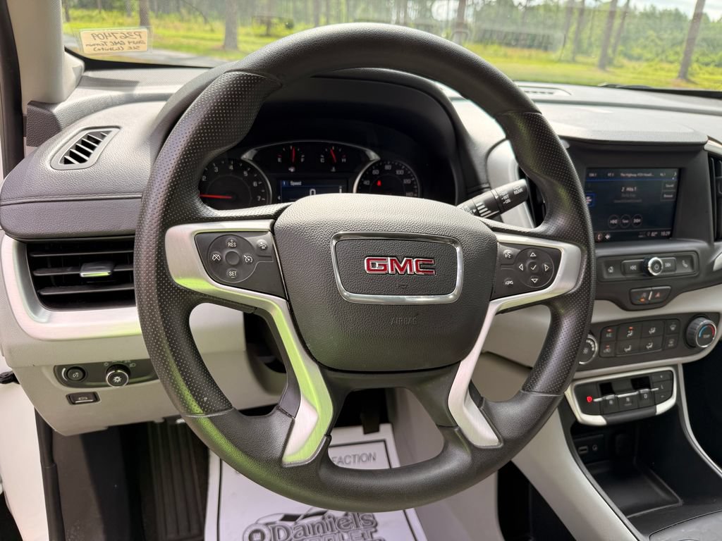 Used 2024 GMC Terrain SLE FWD image 15