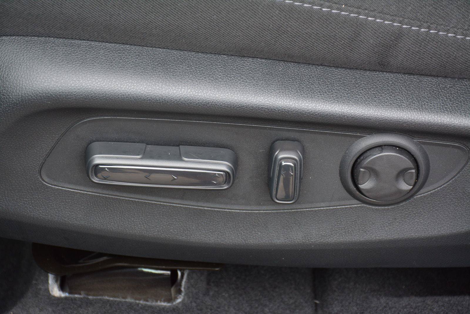 Used 2026 Honda CR-V EX image 8