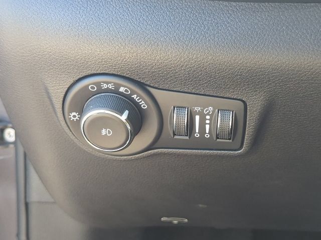 Used 2024 Jeep Compass Limited AWD/4WD image 21