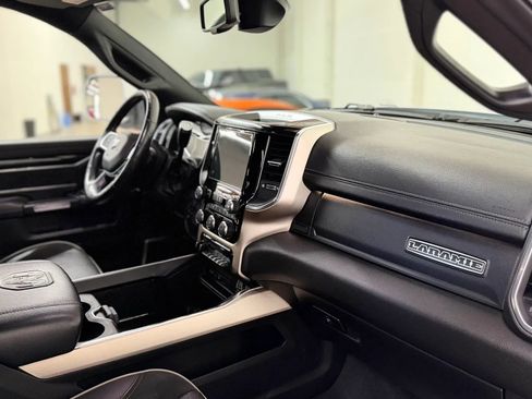 Used 2019 RAM 3500 Laramie AWD/4WD image 17
