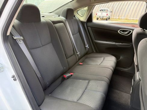 Used 2018 Nissan Sentra SR w/ Electronics Package FWD image 27