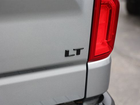 Used 2025 Chevrolet Silverado 1500 LT Trail Boss w/ Convenience Package II image 16