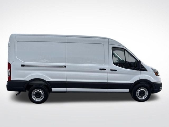 New 2026 Ford Transit 250 148 Medium Roof w/ Load Area Protection Package RWD image 7