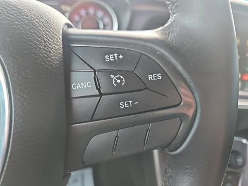 Used 2015 Dodge Challenger SXT w/ Sound Group image 38