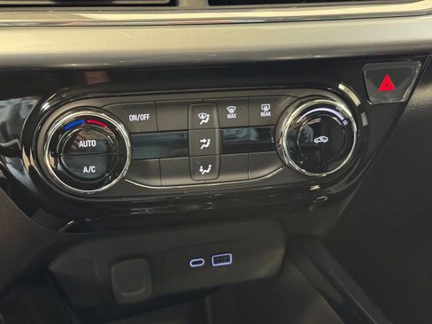 New 2026 Chevrolet Trax LT FWD image 36