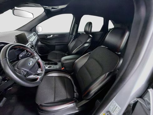 Used 2025 Ford Escape ST-Line FWD image 13