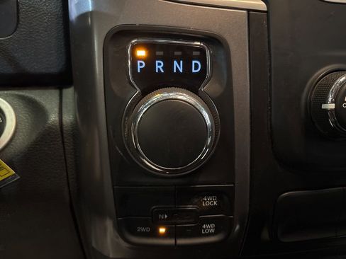 Used 2024 RAM 1500 Classic SLT AWD/4WD image 28