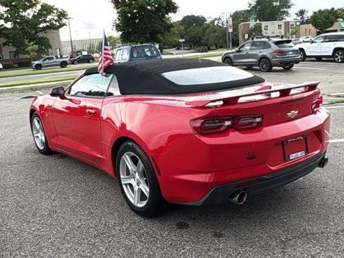Used 2019 Chevrolet Camaro LT image 30