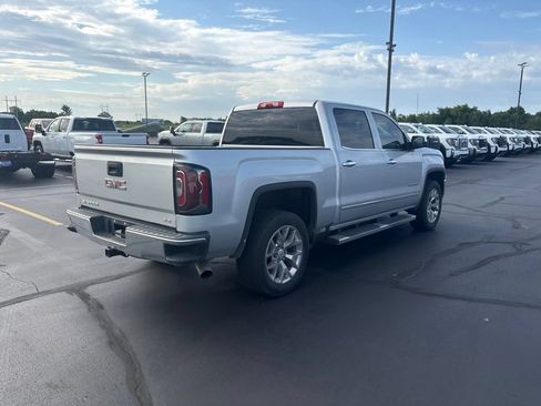 Used 2018 GMC Sierra 1500 SLT w/ SLT Premium Package AWD/4WD image 11