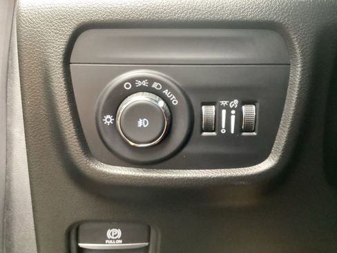 Used 2024 Jeep Grand Cherokee L Limited w/ Luxury Tech Group II AWD/4WD image 64