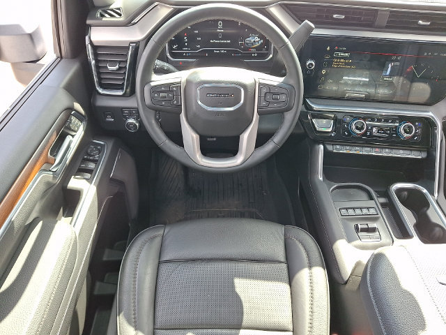 Used 2025 GMC Sierra 2500 Denali w/ Technology Package AWD/4WD image 3