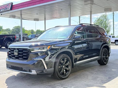 Used 2023 Honda Pilot Elite image 6