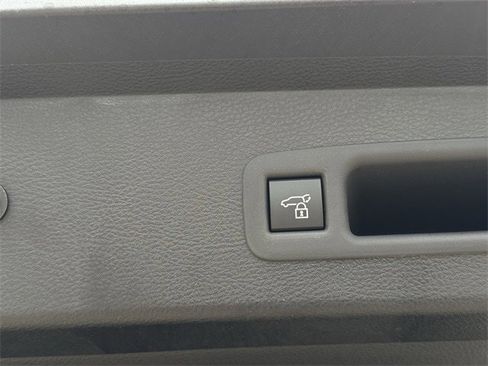 New 2026 Toyota Sienna Limited image 37