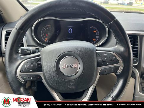 Used 2021 Jeep Grand Cherokee Laredo AWD/4WD image 19