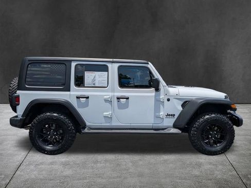 Used 2024 Jeep Wrangler Unlimited Sport AWD/4WD image 3