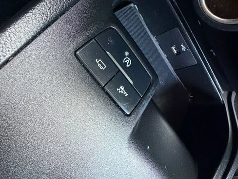Used 2019 Ford Ranger XL w/ Equipment Group 101A Mid RWD image 20