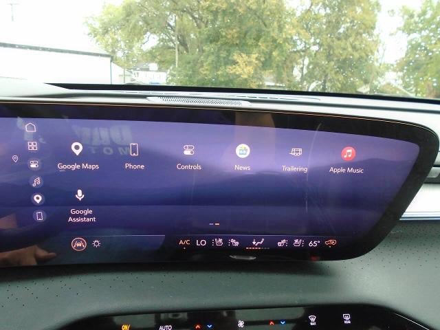 Certified 2025 Buick Enclave Avenir w/ Super Cruise Package AWD/4WD image 13