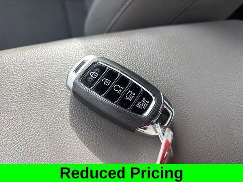 Used 2023 Hyundai Elantra SEL image 46