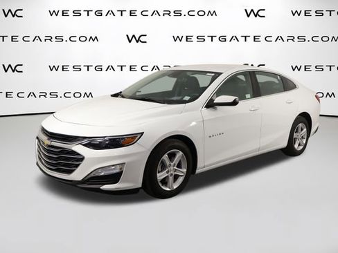 Used 2024 Chevrolet Malibu LS FWD image 1