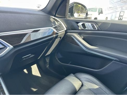 Used 2019 BMW X5 xDrive40i w/ Convenience Package image 27