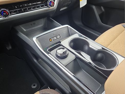 New 2026 Chevrolet Equinox ACTIV w/ Safety and Technology Package FWD image 25