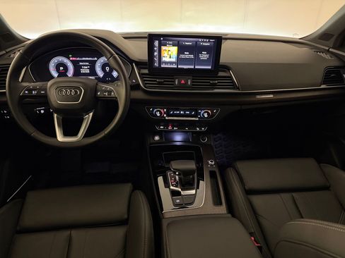 Used 2024 Audi Q5 2.0T Premium Plus w/ Premium Plus Package AWD/4WD image 16