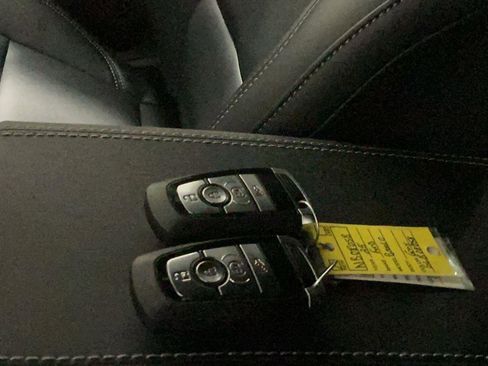 New 2025 Ford Bronco Outer Banks image 6