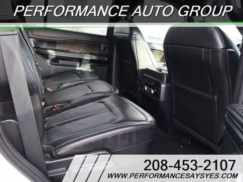 Used 2021 Ford Expedition Limited image 8