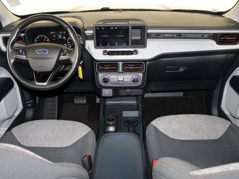 Certified 2022 Ford Maverick XLT w/ XLT Luxury Package image 12