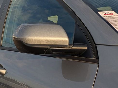 Used 2025 Chevrolet Equinox LT image 12