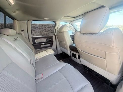 Used 2018 RAM 1500 Laramie w/ Convenience Group AWD/4WD image 30
