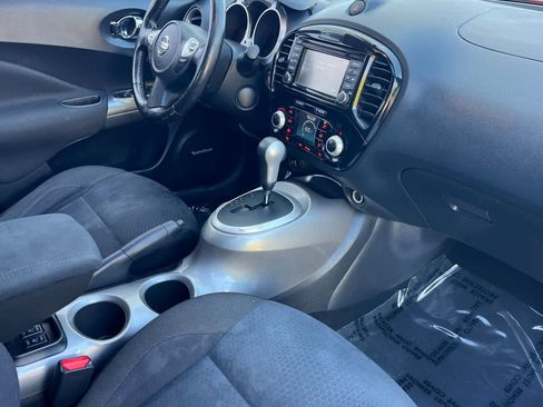 Used 2015 Nissan Juke SV w/ Technology Package image 18