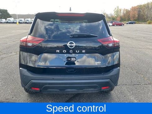 Used 2021 Nissan Rogue S image 5