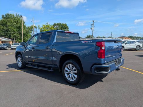 Used 2024 Chevrolet Silverado 1500 Custom AWD/4WD image 3