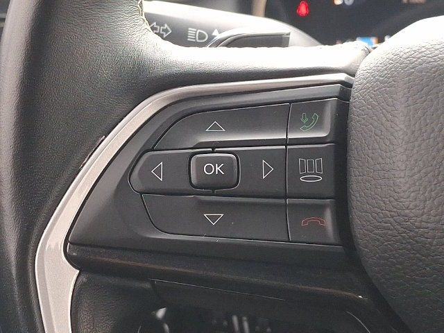 Used 2022 Jeep Grand Cherokee L Laredo AWD/4WD image 19